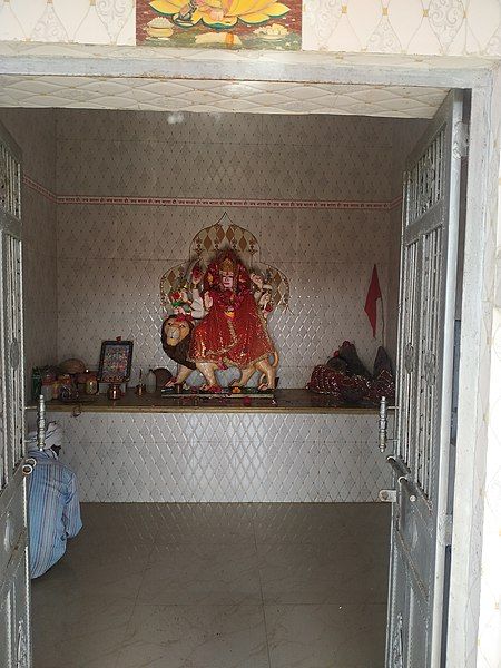 File:Badi mata mandir.jpg