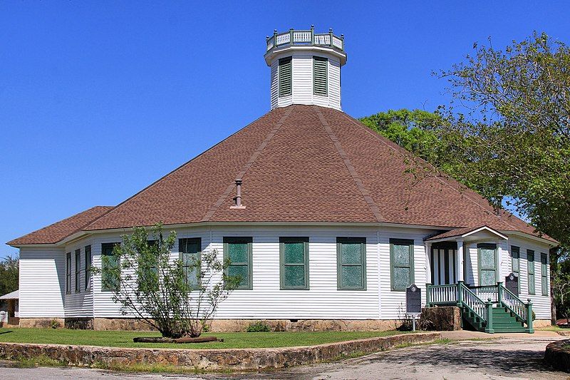 File:Bellville Turnverein Pavilion.jpg