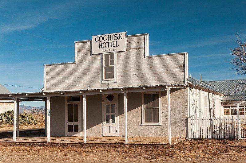 File:Cochise Hotel AZ.jpg