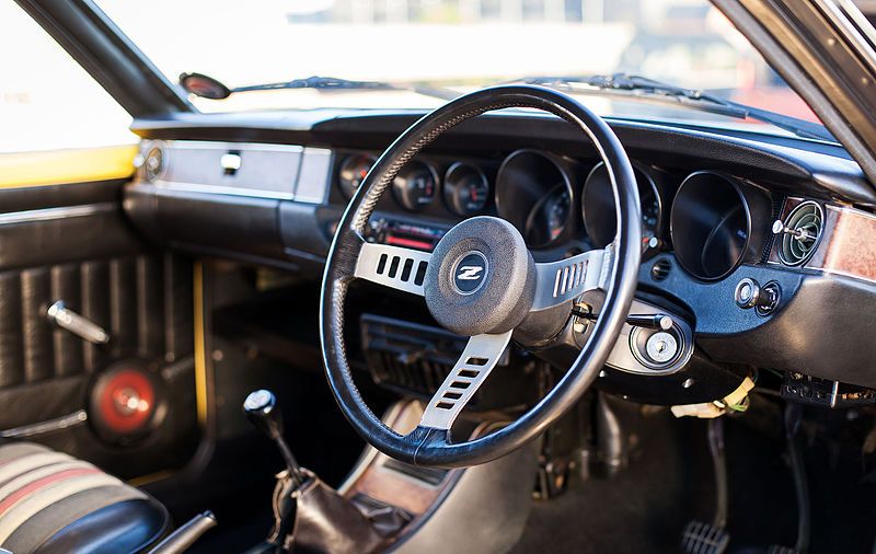 File:Datsun 160z Dashboard.jpg