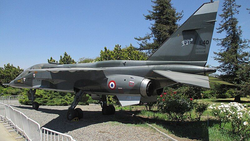 File:E40 (Sepecat JaguarE).jpg