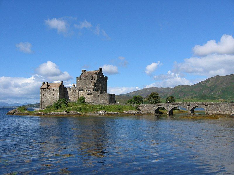 File:Eilean Donan.jpg