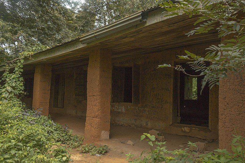 File:First-primary-school-in-Akure-on-idanre-hill.jpg