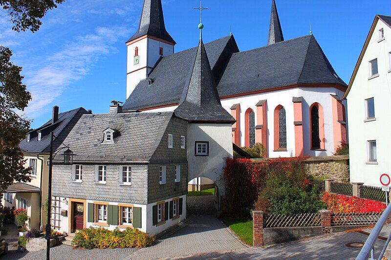 File:Grafengehaig Kirche 3.JPG