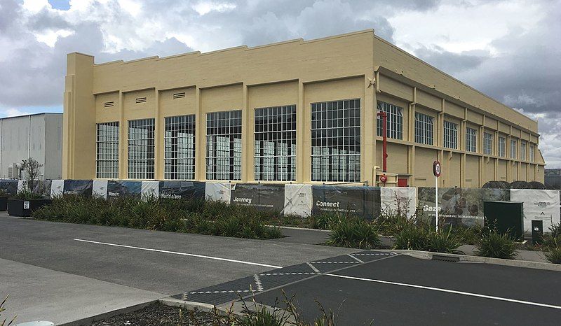 File:Hobsonville 1TTS Hangar.jpg