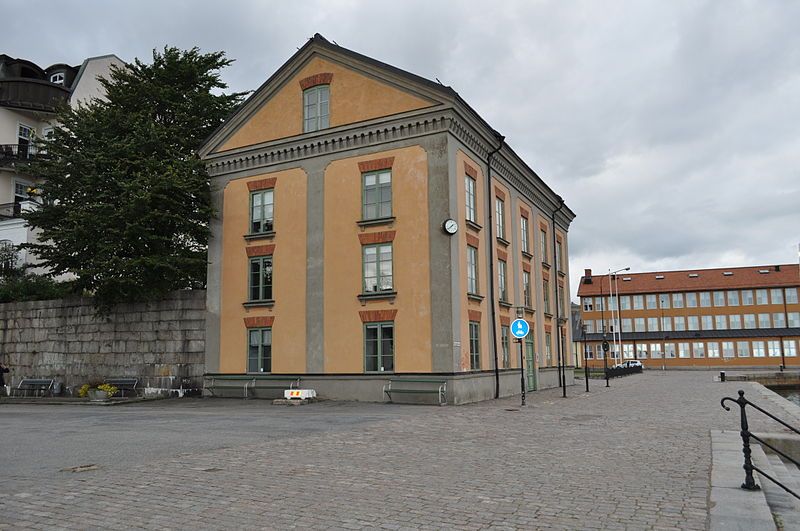 File:Hollströmska magasinet, Kungsbron.JPG