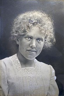 Photo of Ingeborg Andresen in 1905