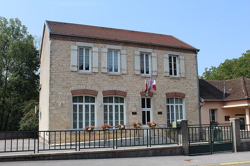 File:Mairie Pagnoz 2.jpg