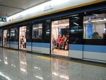 A train stops at Zhangfuyuan station