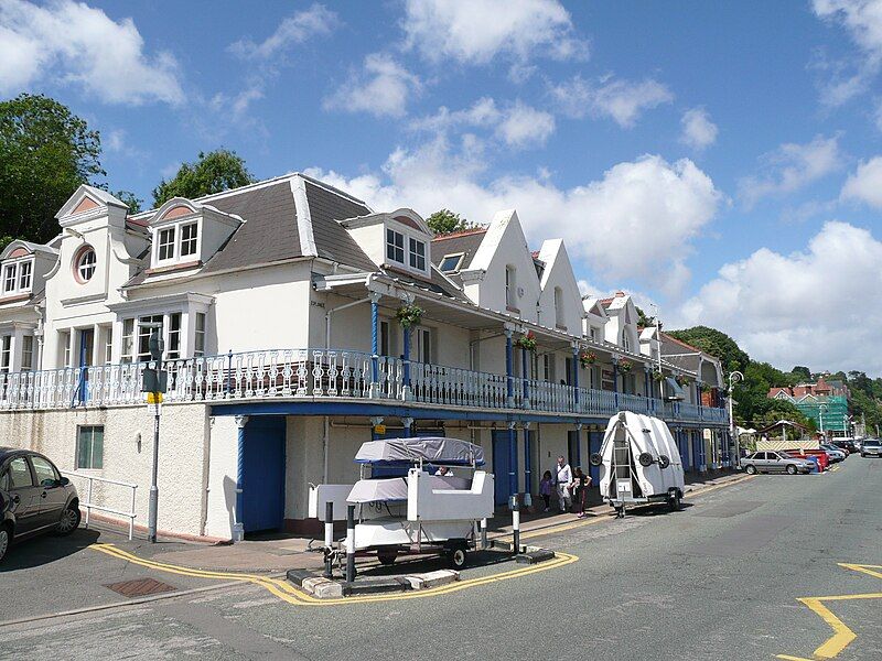 File:Penarth boat houses.JPG