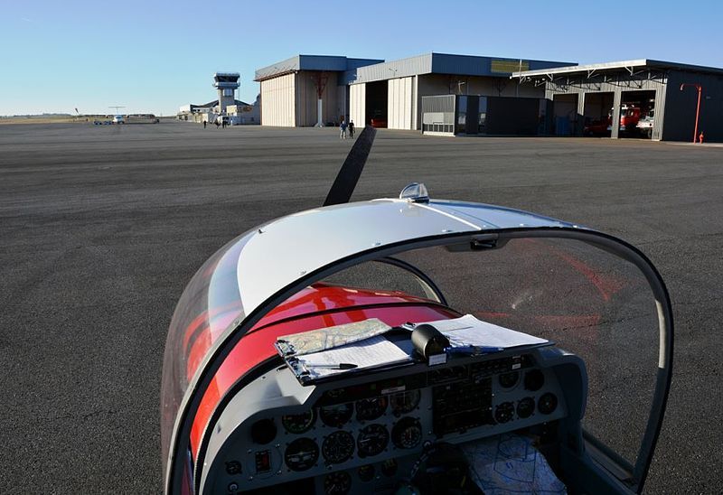 File:Rodez airport.JPG