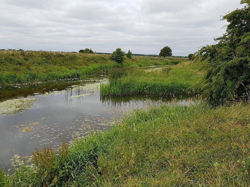 File:Slate river mouth.jpg