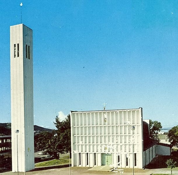 File:Steinkjer kyrkje.jpg