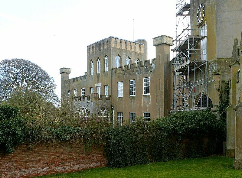 File:Tollerton Hall.jpg