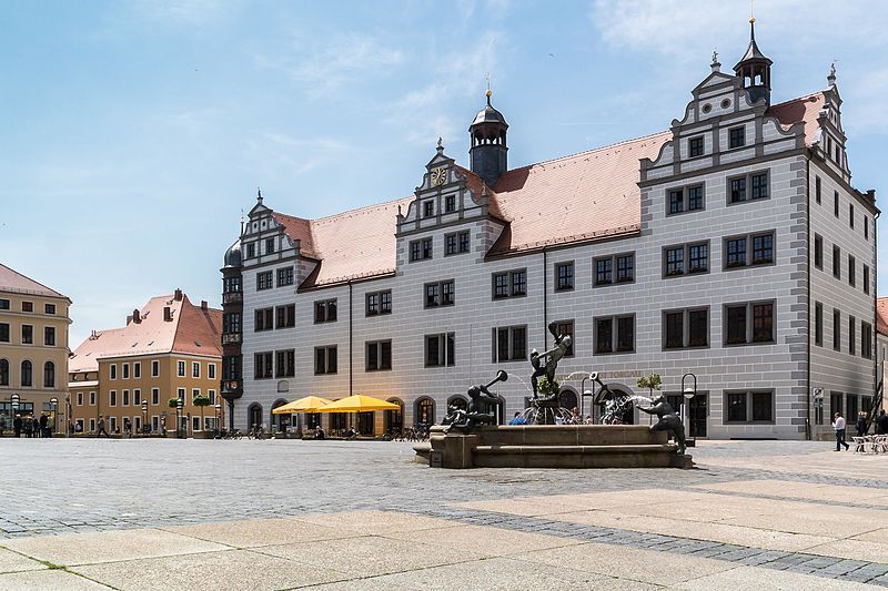 File:Torgau Rathaus-01.jpg