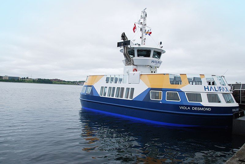 File:ViolaDesmondFerryLaunch...MacDonald 2016.jpg