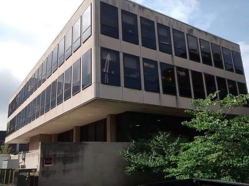 File:Enrico Fermi Institute.jpg