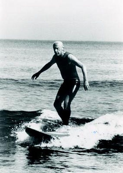 File:Gerhard Ringel surfing.jpg