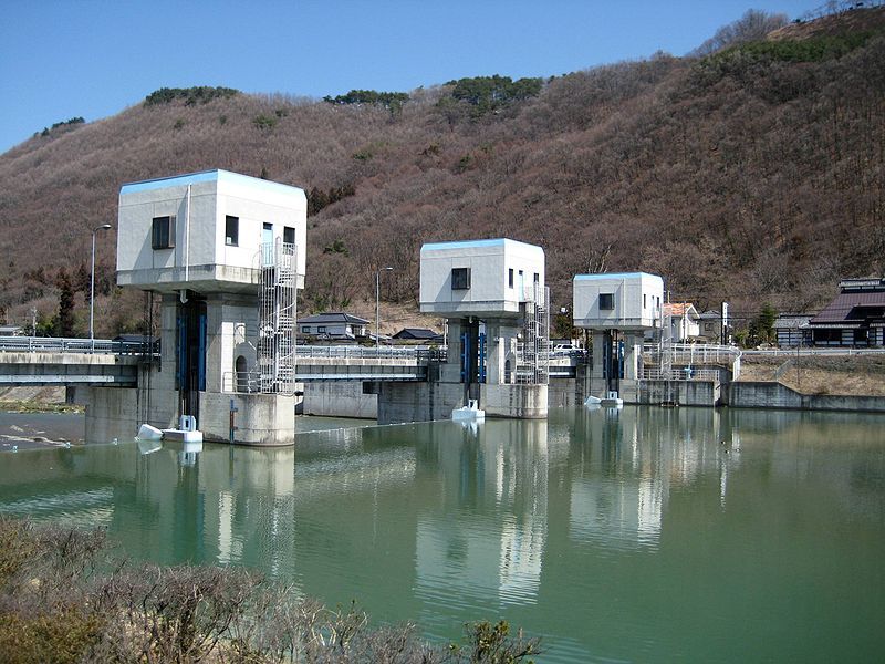 File:Jikkaseki weir.jpg