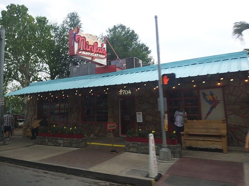 File:Ninfa's Houston.jpg