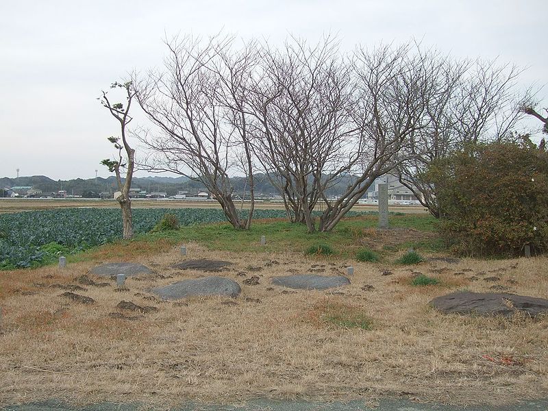 File:Shito ancient tombs.jpg