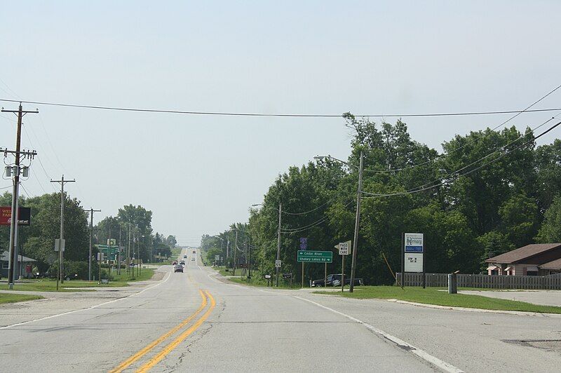 File:StephensonMichiganDowntown2US41.jpg