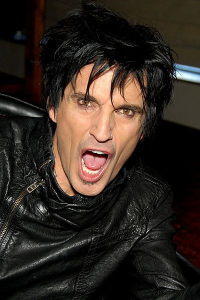 File:Tommy Lee 2012.jpg