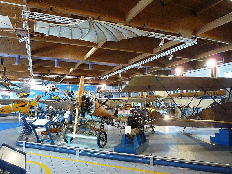 File:Trento-museo Gianni Caproni-hangar.jpg