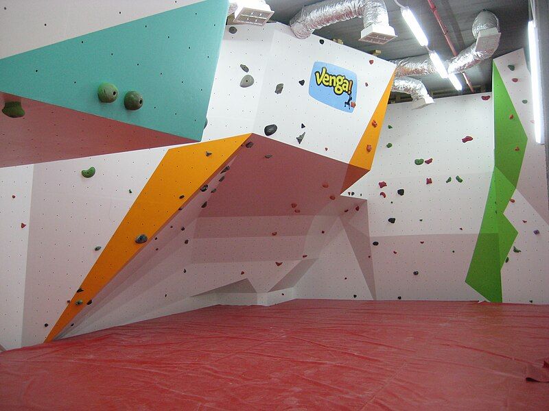 File:Venga Climbing Gym.JPG