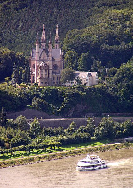 File:Apollinariskirche Remagen 08-2005.jpg