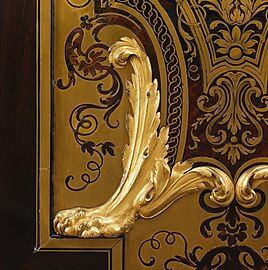 Baroque guilloché on a cabinet, André Charles Boulle, c.1700, oak veneered with Macassar and Gabon ebony, ebonized fruitwood, burl wood, and marquetry of tortoiseshell and brass, gilt bronze, Metropolitan Museum of Art