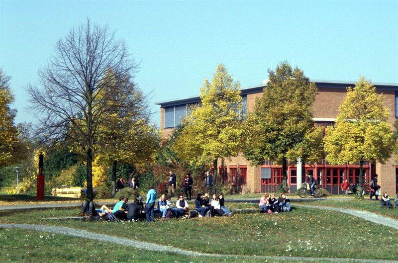 File:Campus-bayreuth-3.jpg