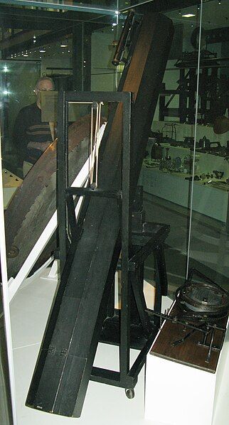 File:Caroline Herschel's telescope.jpg