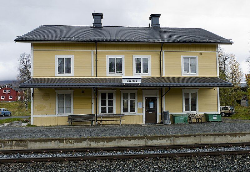 File:Enafors station.jpg