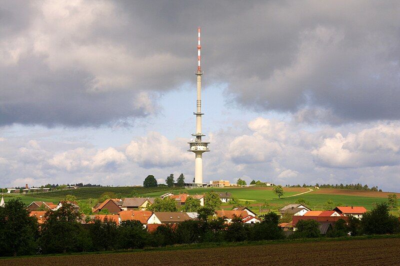 File:Fernmeldeturm Reisenbach.jpg