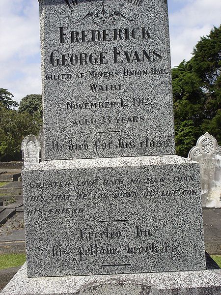 File:Frederick Evans2.jpg