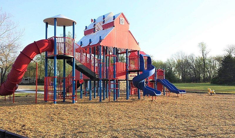 File:Hiwasse Park playground.jpg