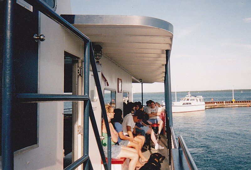 File:Mad Ferry 1.jpg