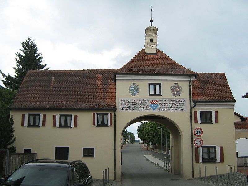 File:Markttor Teisbach.JPG