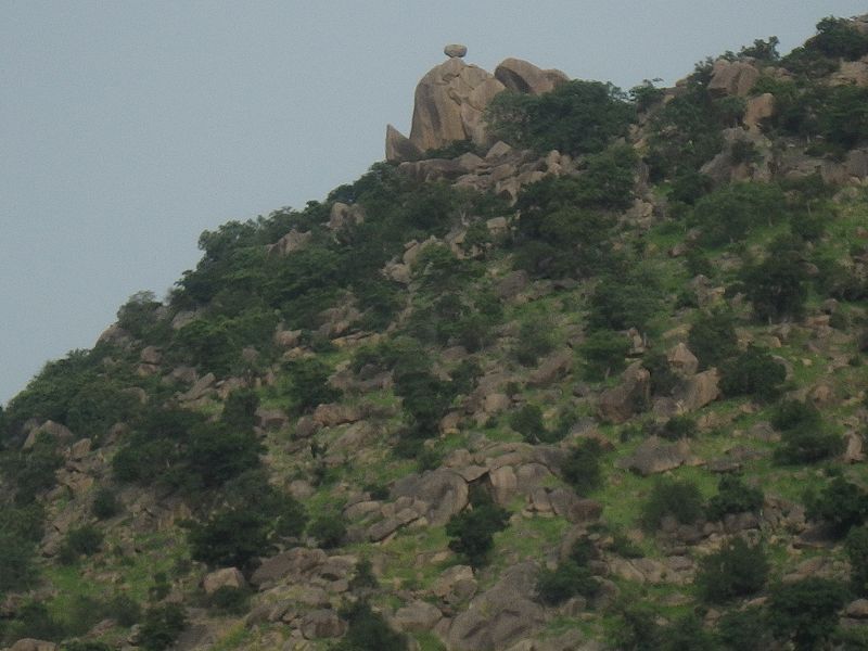 File:Mont Mandara 04.jpg