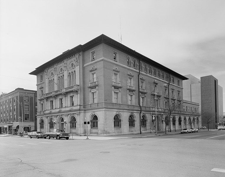 File:Pueblo Federal Building.jpg