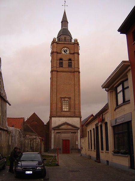 File:Roesbrugge - Sint-Martinuskerk.jpg