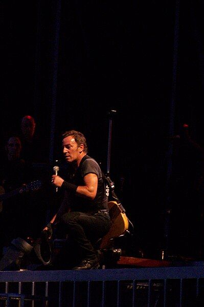 File:Springsteen with mic.jpg