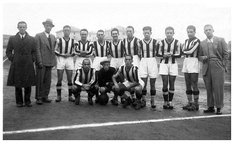 File:1934-36 Viareggio squadra.jpg