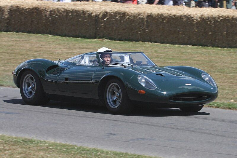 File:1966JaguarXJ-13.jpg