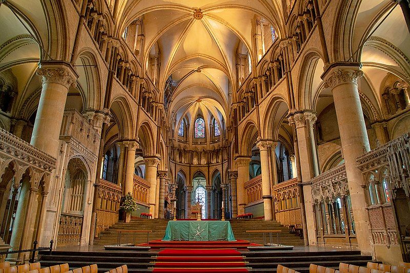 File:Altar, Canterbury Cathedral.jpg