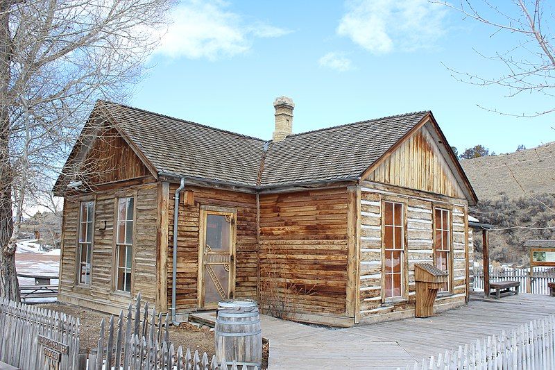 File:Bannack House (25064160921).jpg