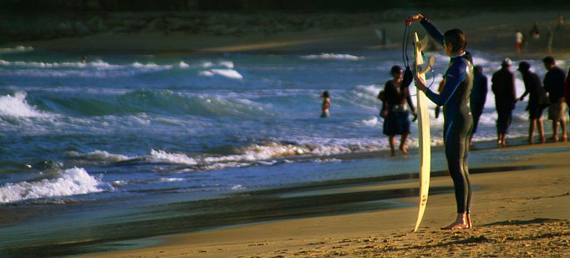 File:Bondi surfer 01.jpg