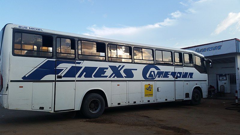 File:Bus Finexs Voyage.jpg