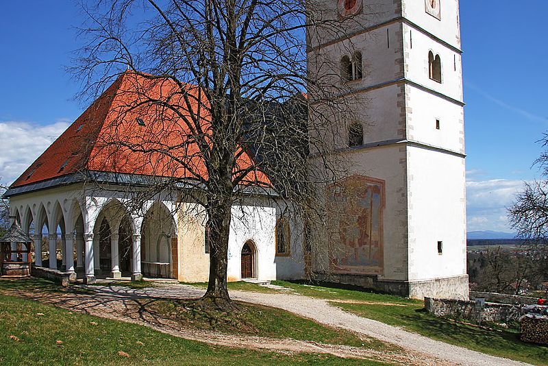 File:Crngrob, Annunciation church.jpg